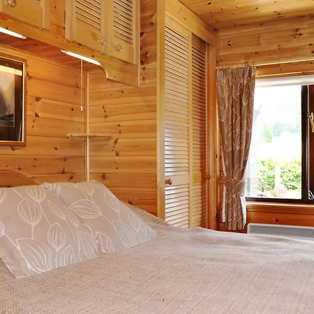 Acorn - Burnside Park